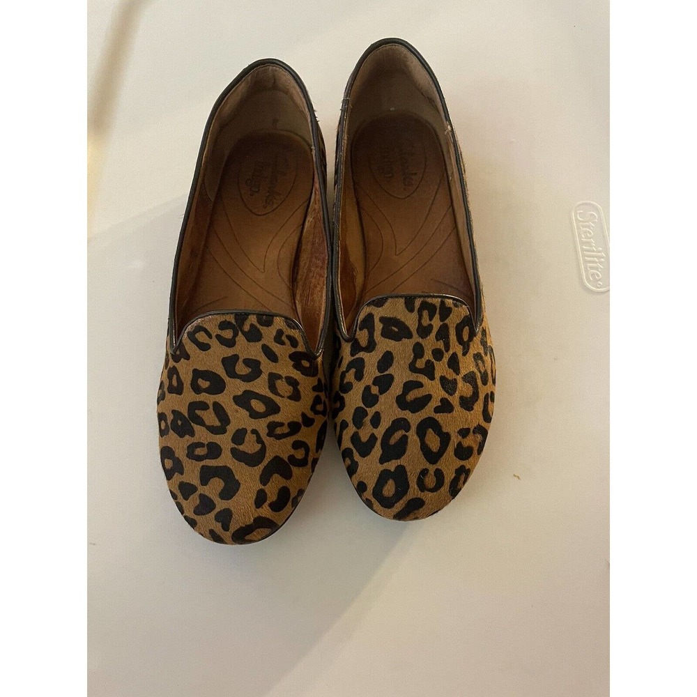 CLARKS Womens Sz 5.5 Brown Black Leather LEOPARD PRINT Shoes Flats Indigo 64566